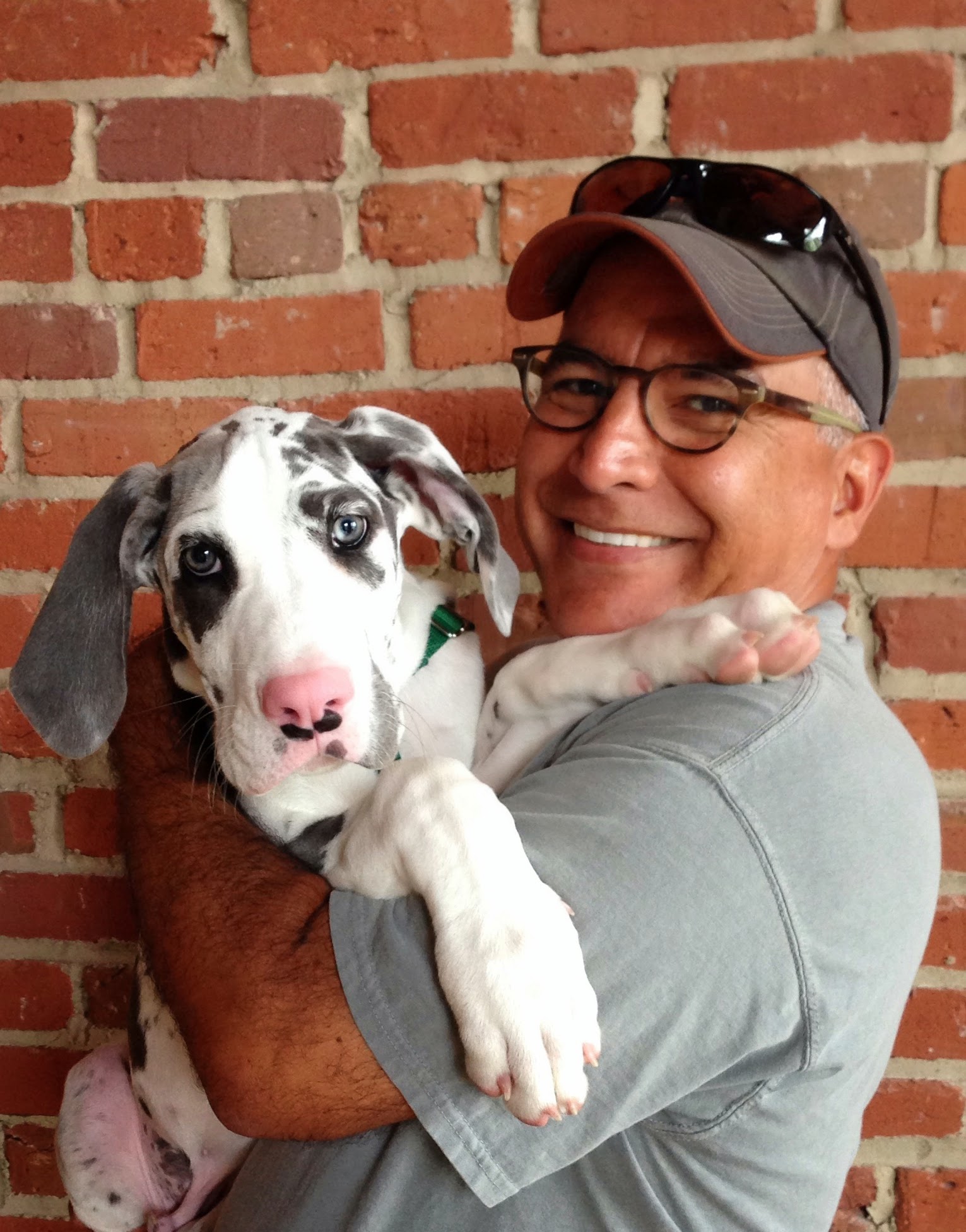 Before pet sitting, PSI member Anthony Garza served in the U.S. Air Force for 14 years, then he went on to work as a human resources manager for companies like Home Depot, CitiMortgage and others.